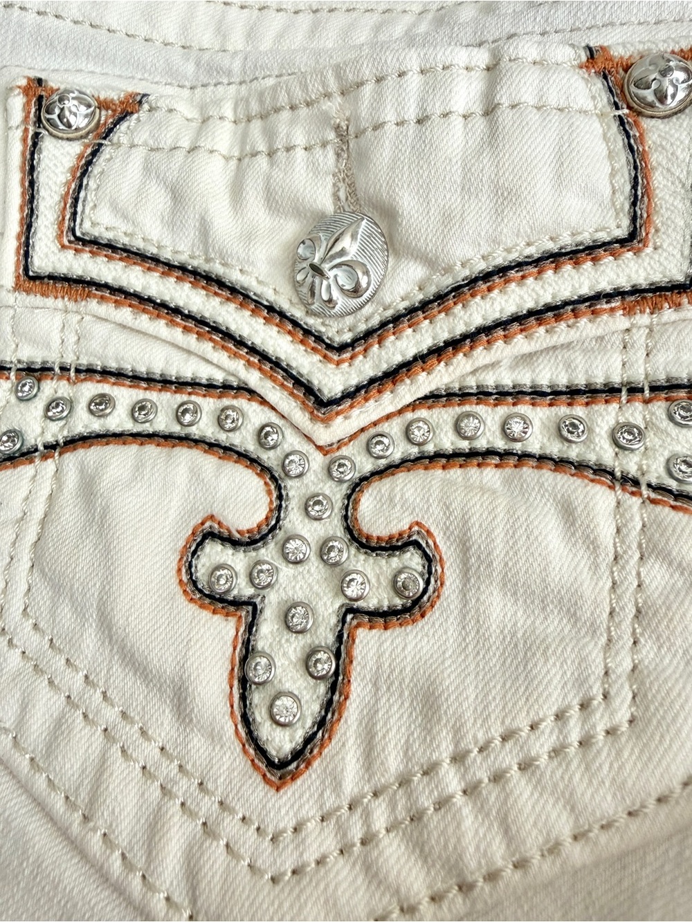 Rock Revival Womens Shorts Size 26 Celinda Y2K Off White Rhinestone Embellished - Picture 4 of 9
